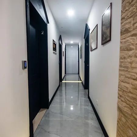 Center Luxury 2 Affittacamere 4*