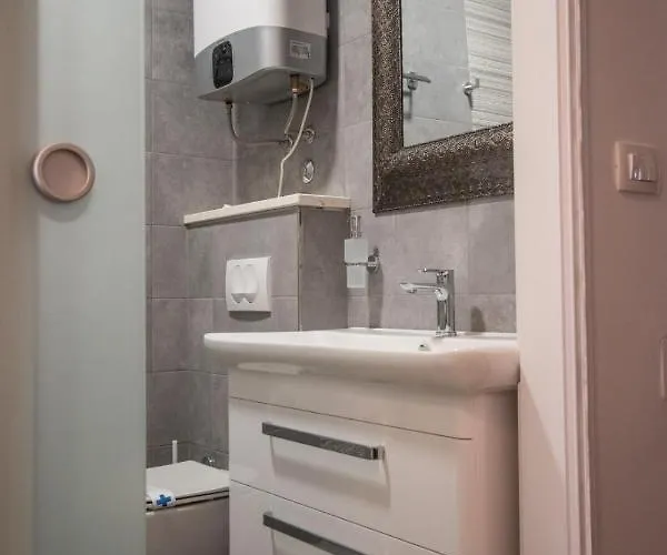 בית הארחה Center Luxury 2 ספליט